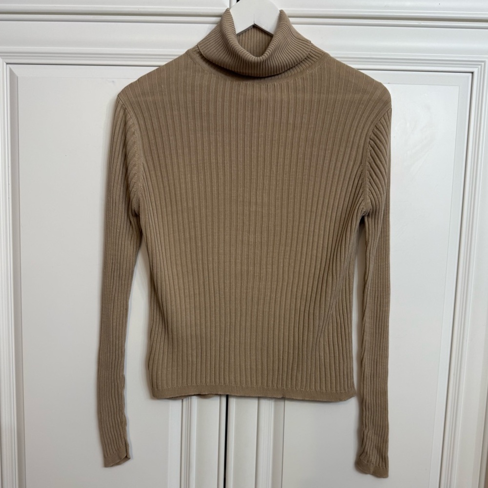 Franco Mirabelli Size Large Tan Ribbed Turtleneck Sweater 100% 2 Ply Silk